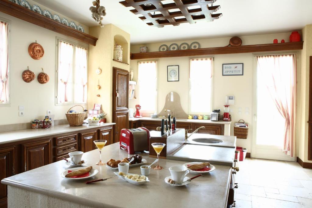 Ferme De La Canardiere Шантили Екстериор снимка
